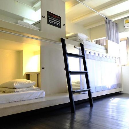 3Howw Hostel @ Sukhumvit 21 Bangkok Ngoại thất bức ảnh