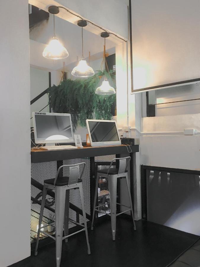 3Howw Hostel @ Sukhumvit 21 Bangkok Ngoại thất bức ảnh