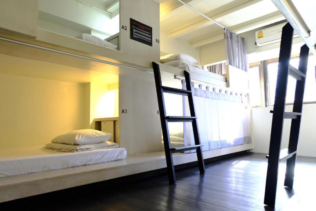 3Howw Hostel @ Sukhumvit 21 Bangkok Ngoại thất bức ảnh
