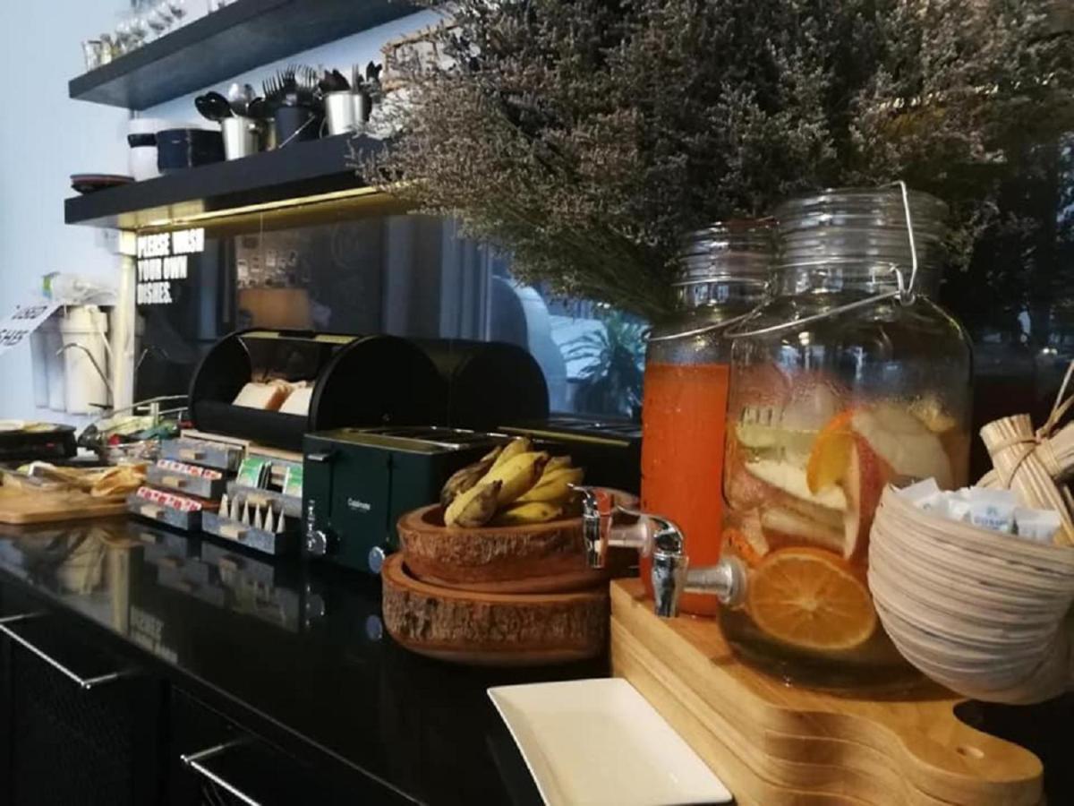 3Howw Hostel @ Sukhumvit 21 Bangkok Ngoại thất bức ảnh
